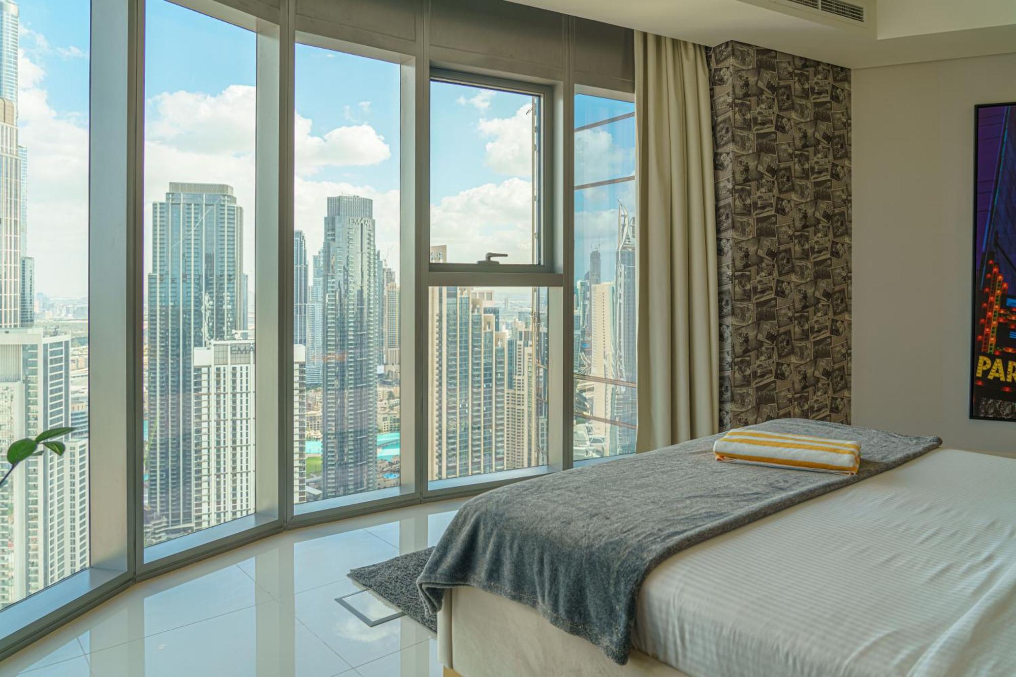Paramount Tower Hotel And Residences With Infinity Sky Pool Дубай Экстерьер фото
