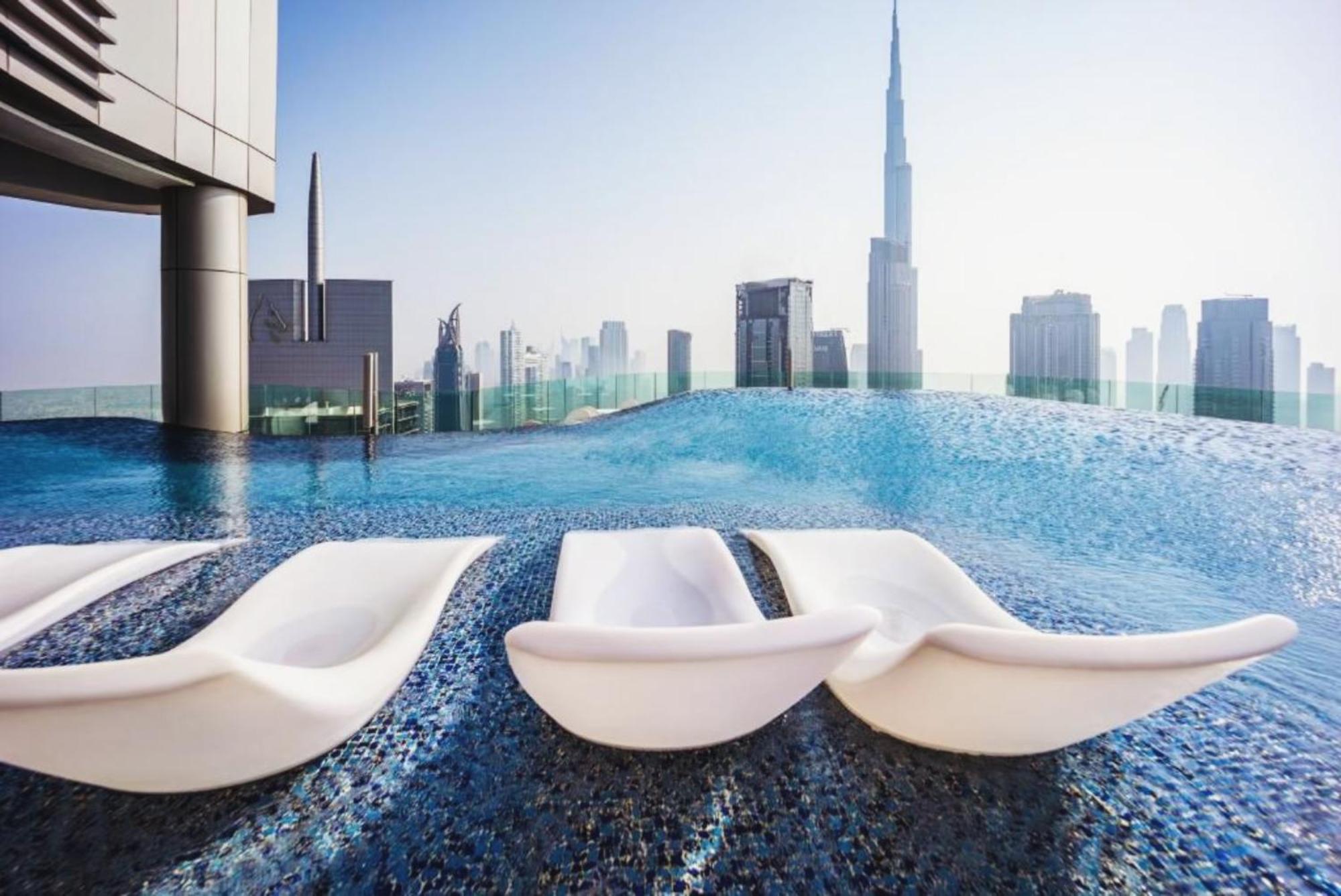 Paramount Tower Hotel And Residences With Infinity Sky Pool Дубай Экстерьер фото